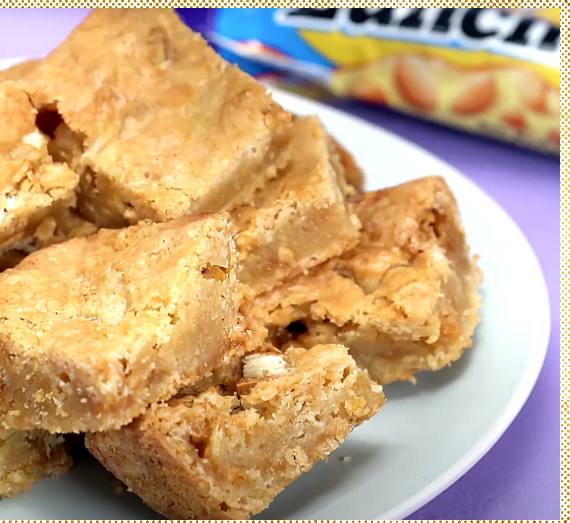 Dreamy Lunch Bar Squares