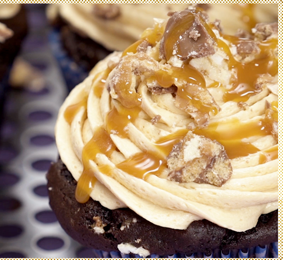 Lunch Bar Caramel Cupcakes